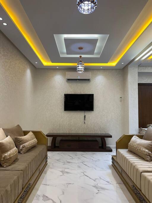 Selouane Apartment Nador Bagian luar foto